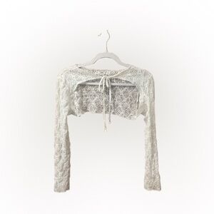 BDG Urban Outfitters White Lace Sleeves